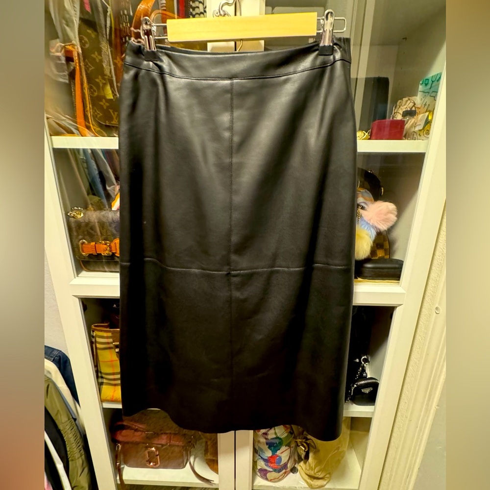 Pre-owned Leather maxi skirt with back slit Sz 2